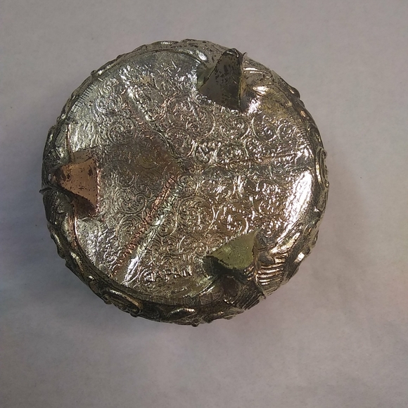 Vtge Japan Silver Metal Box Footed Trinket Jewelry Catcher W/Cherub Angel - Picture 3 of 9